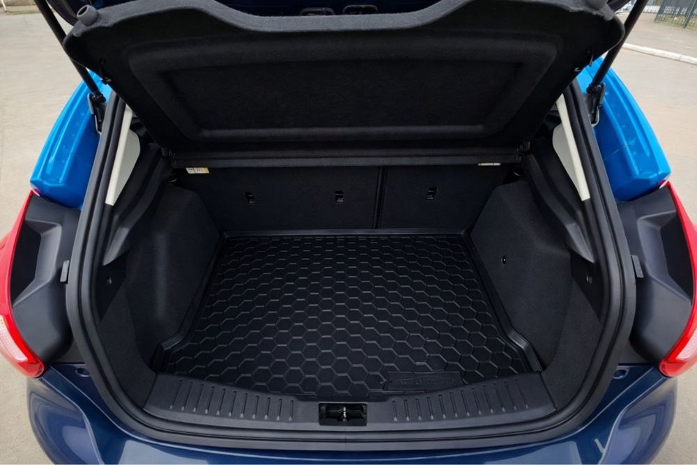 Ford Focus SE  2014 модельний рік