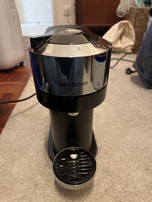 Maquina cafe vertuo para peças ou reparação