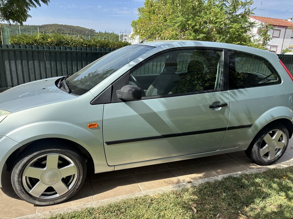 Ford Fiesta 110931km, ano 2003