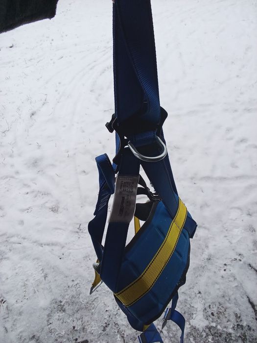 Продам               Ремни новие монтажние