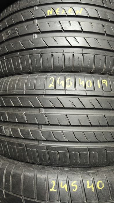 Pneus  245/40/19