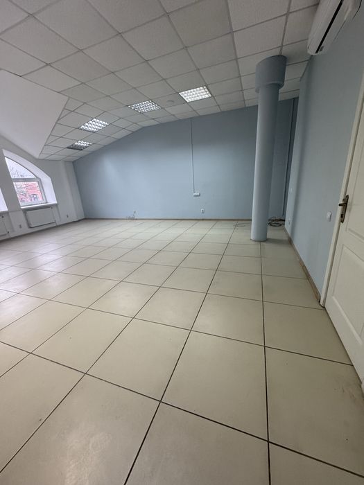 Топова локація. Пристижне приміщення від 75 кв.М. Центр міста
