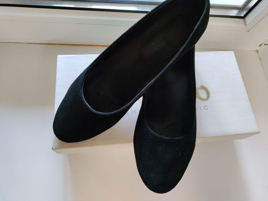 Лодочки балетки туфлі на низькому ходу чорні замшеві