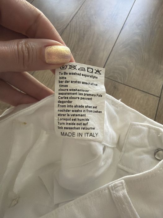 Biale spodnie z dziurami dsquared2 26