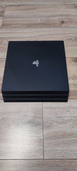 PlayStation 4 pro 1TB