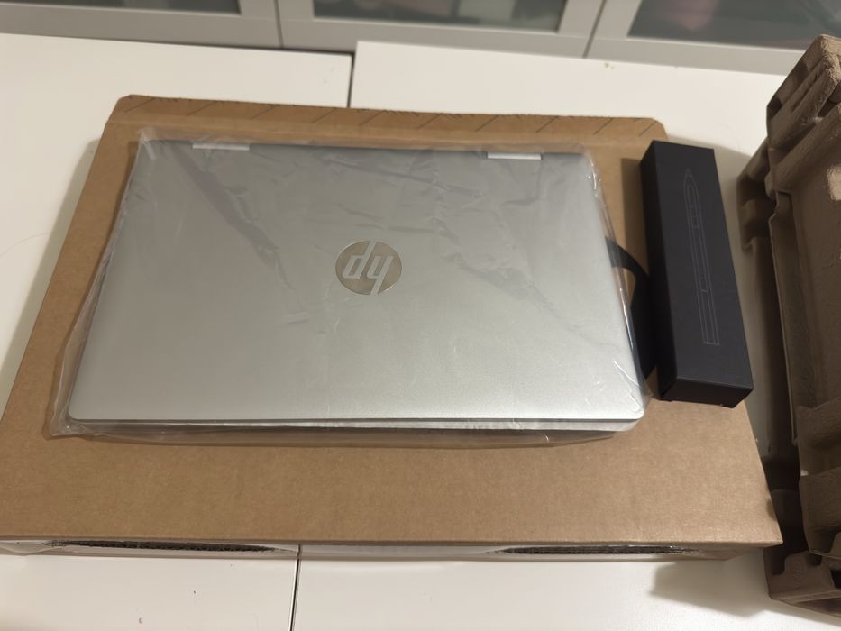 HP Pavilion x360 2-in-1 Laptop novo com garatia estendida
