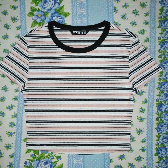 Топ короткий в полоску