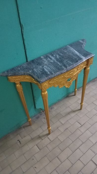 Credencia talha dourada