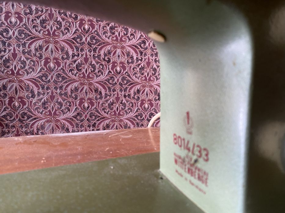 Продам швейну машинку