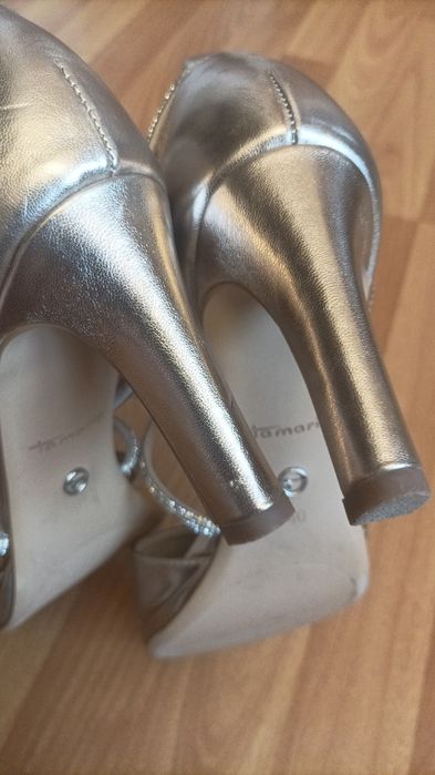 Шкіряні  туфлі 40 розмір Tamaris