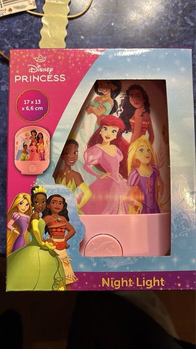 Lampka nocna kinkiet