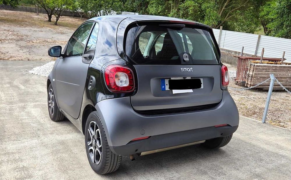 Smart ForTwo Coupé passion - 07-2016 - Gasolina - Apoio Braços Central