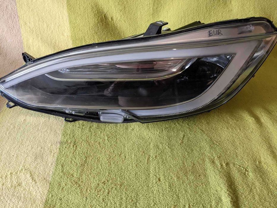 Фара фонарь Tesla 3 Y S  РАСПРОДАЖА