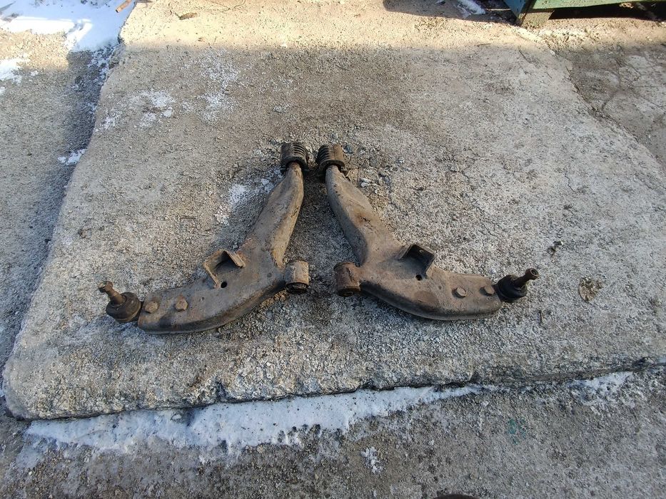 Рычаг Хюндай Лантра j1 Хендай Шаровая опора РЫЧАГА Лантра J1