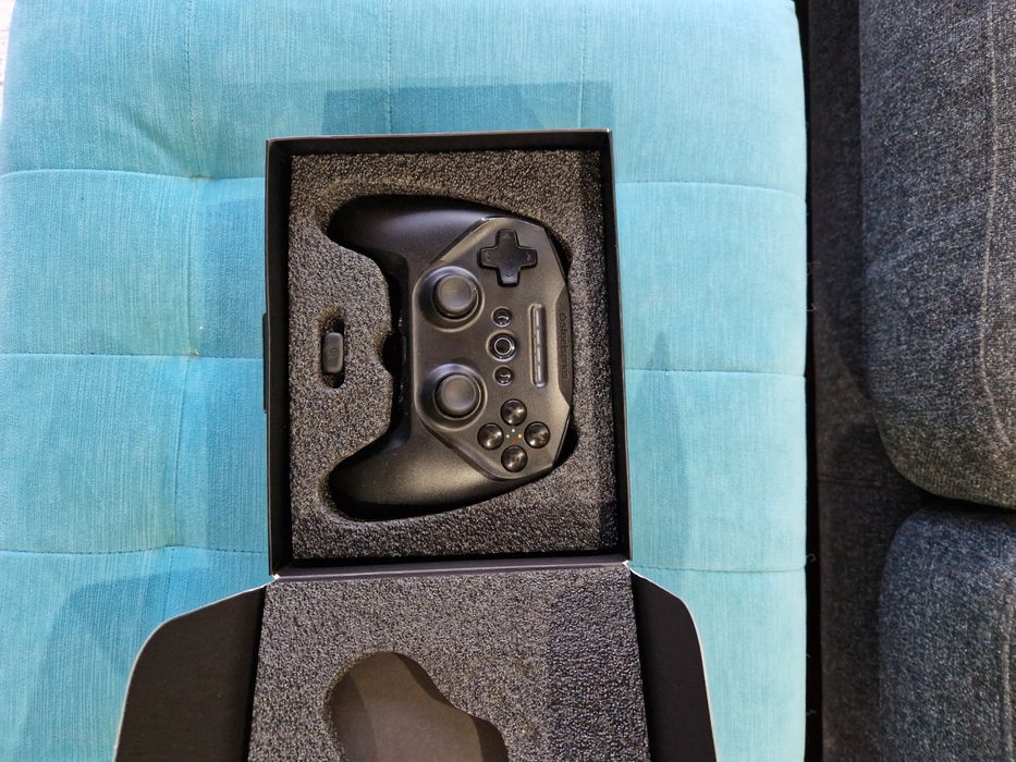 Selling a nearly new controller64286312784897124