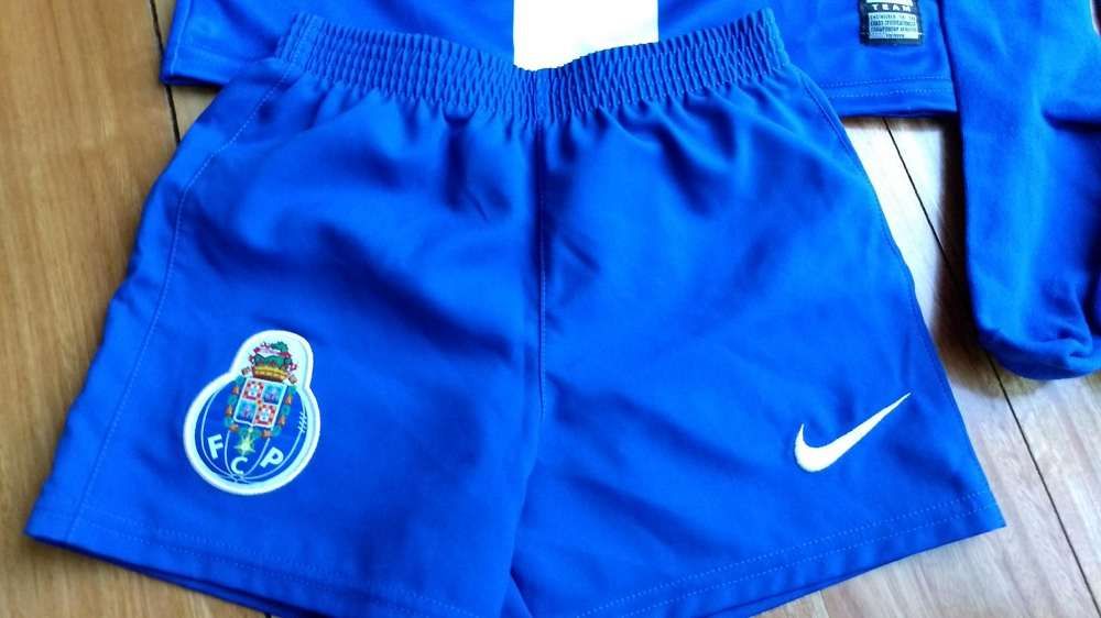 Equipamento oficial Futebol Clube do Porto