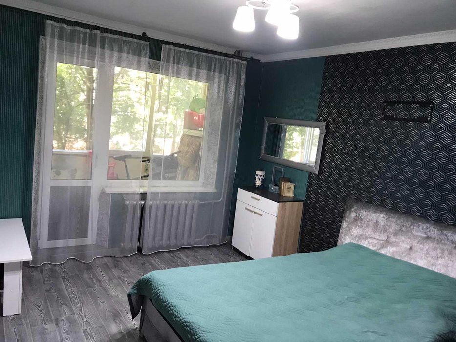 ТОРГ ДУЖЕ ХОРОШИЙ, Двох Кімнатна, Терміново, Виставка