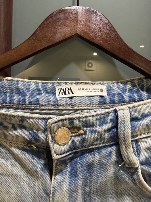 Джинси Zara в світлому блакитному кольорі