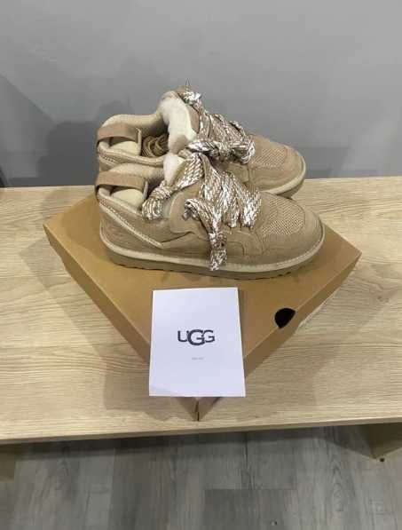 UGG Lowmel Sand R.36