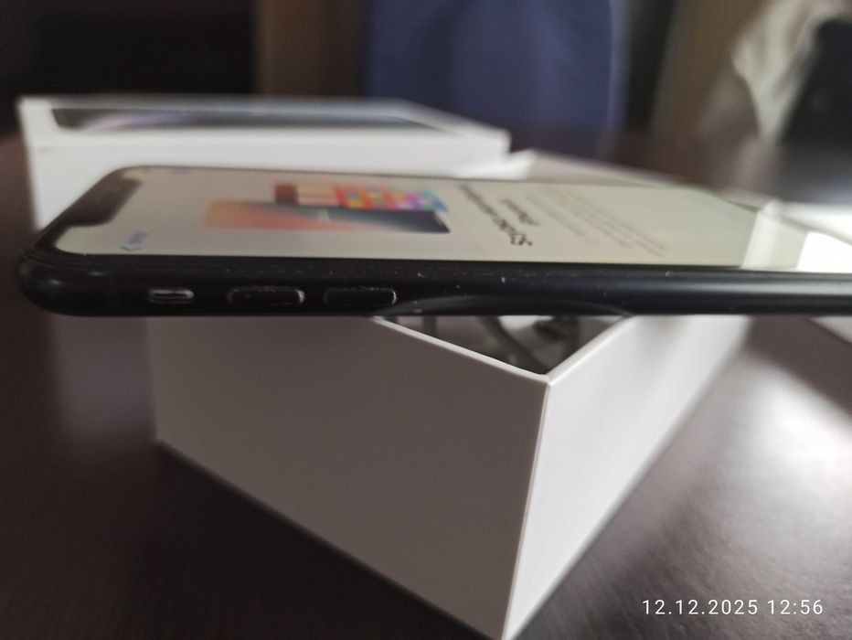 iPhone XR 64GB czarny