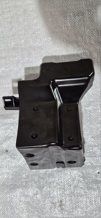 Кріплення Панель передня (телевізор) land rover discovery sport l550