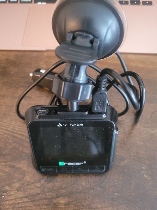 Kamera samochodowa 1080p tracer