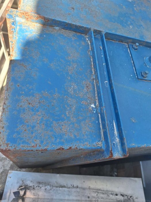 Cuba para uva ou outros utilizações usada em bom estado