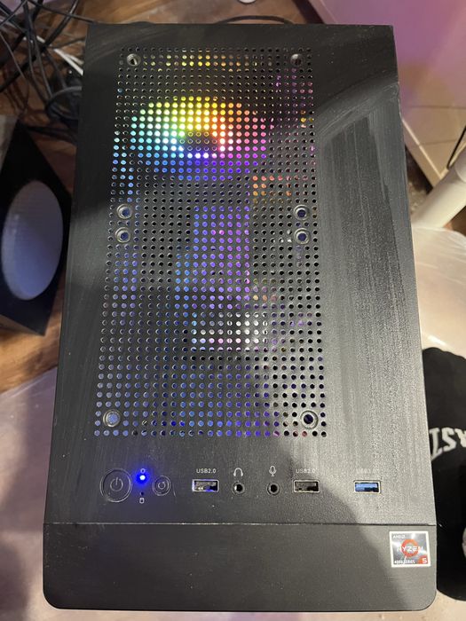 Komputer gamingowy plus  monitor
