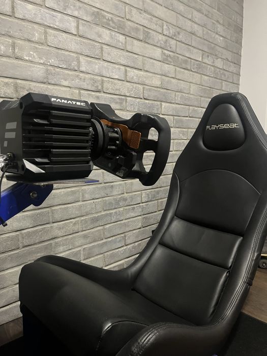 Sim Racing Rig Fanatec Playseat