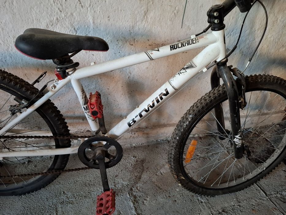 Bicicleta Rockrider BTT Branca e Preta