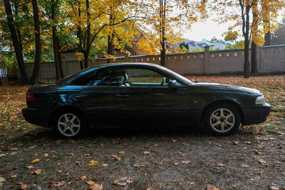 Volvo c70 1 покоління