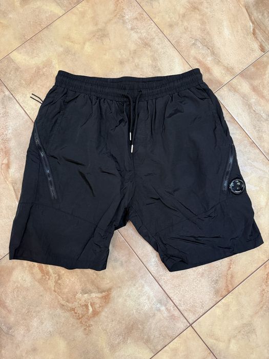 Чорні шорти C.P. COMPANY cargo shorts