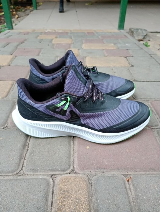 Кроссовки Nike Quest 3 Shield 42,5 / 43