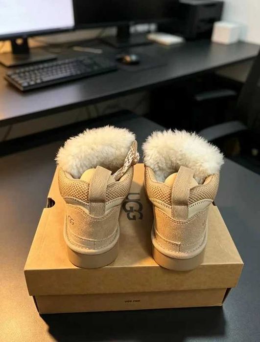 UGG Lowmel Sand Rozmiar 39