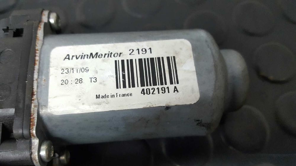ELEVADOR TRASEIRO ESQUERDO NISSAN QASHQAI (J10) TEKNA