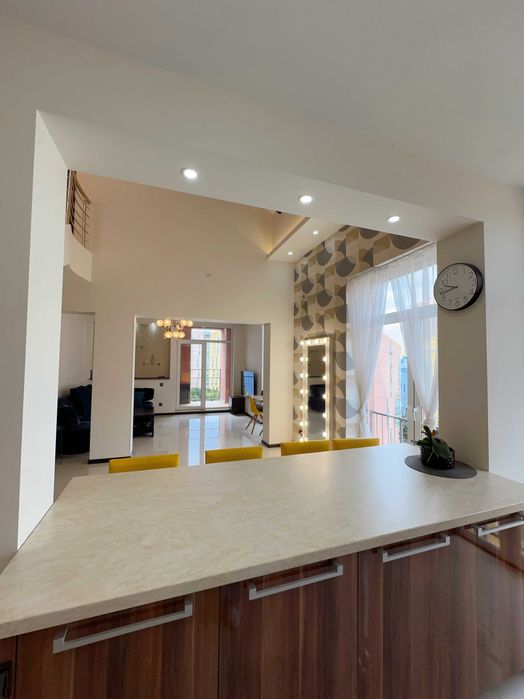 Трьохкімнатний Penthouse 110m2 в ЖК Комфорт Таун |м|Лівобережна