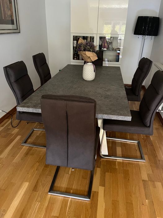 Mesa de jantar + 6 cadeiras