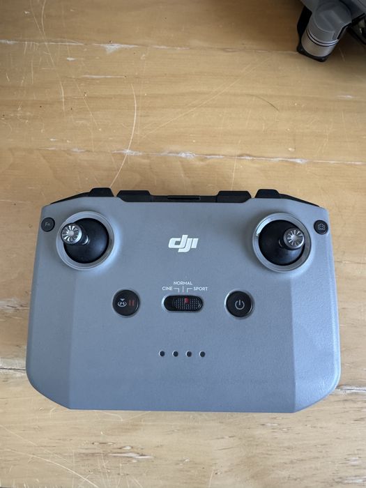 DJI mavic air 2 dron