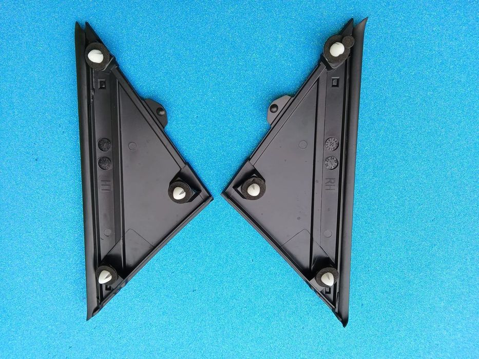 Canto triangulo pilar espelho Fiat 500  1SH17KX7AA e 1SH16KX7AA