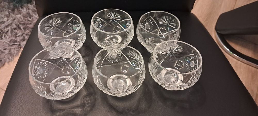 Piękne, kryształowe pucharki