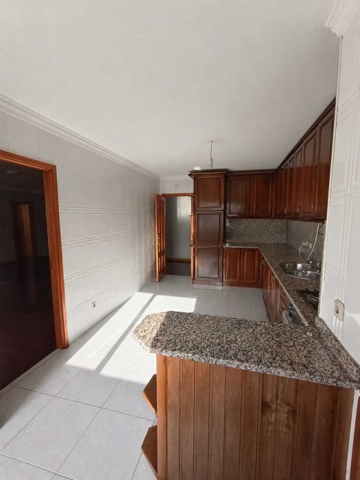 T3 Espaçoso com Garagem em Ferreiros Braga