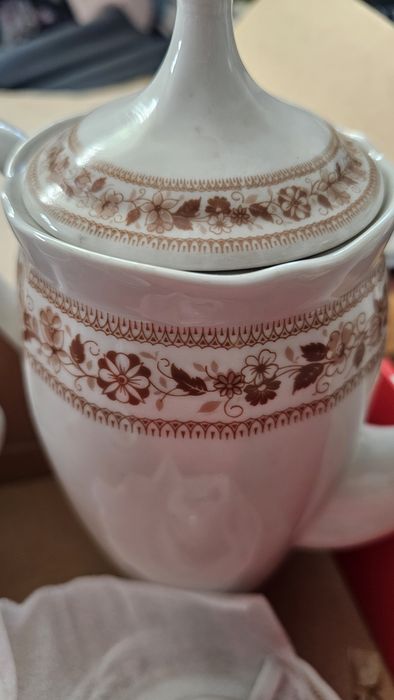 Coffee Service with 6 Cups64861532739202122