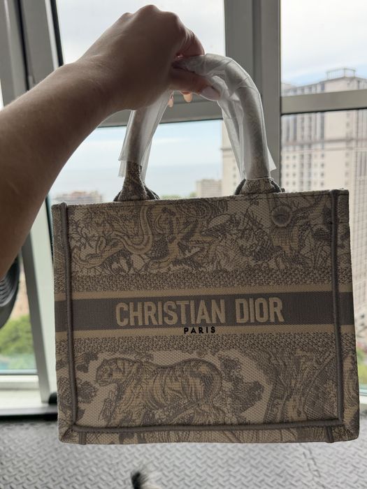 Сумка Dior Tote.