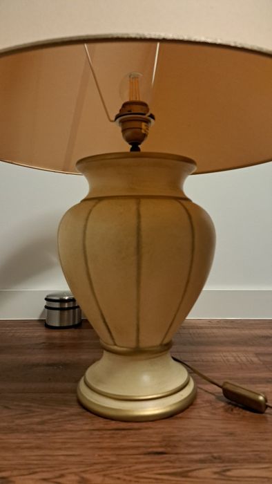 Lampa stojąca duża