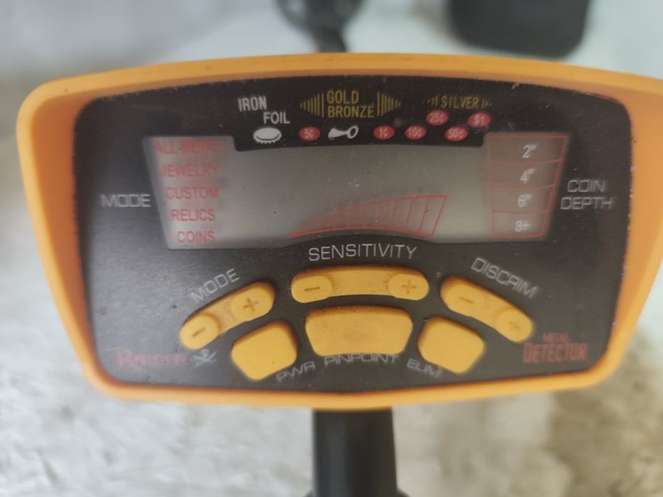 Продам метало искатель состояние новое