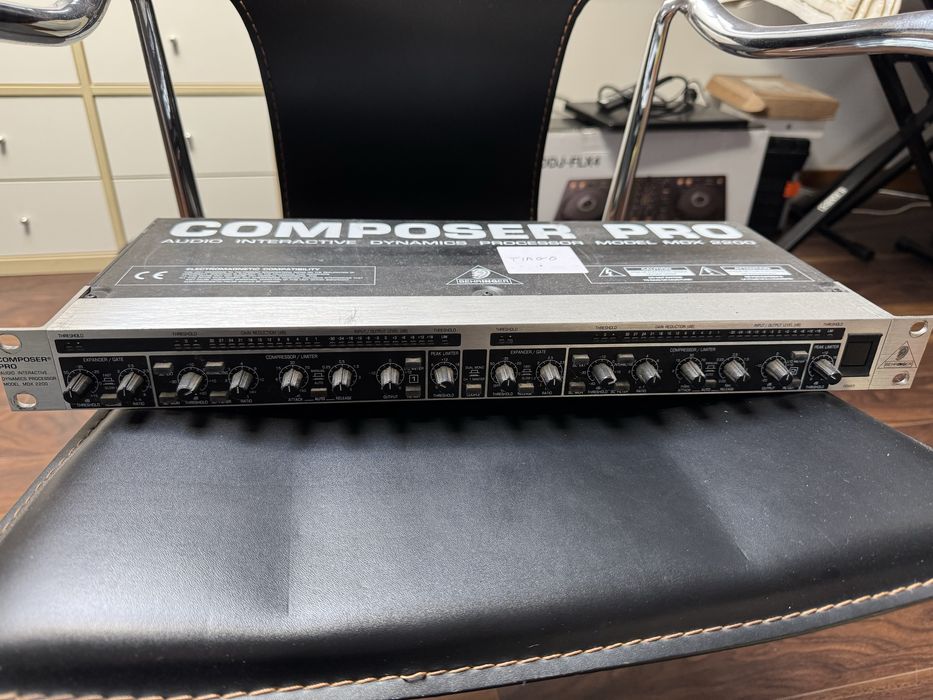 Behringer MDX 2200 - Compressor audio