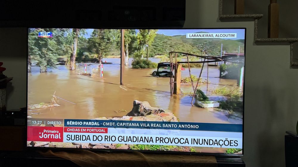 Samsung Smart tv 4K Premium UHD  65 polegadas igual a nova