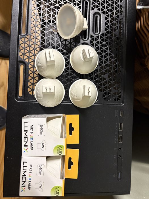 Żarowki LED halogen 12V 6W MR16 cena za 7szt