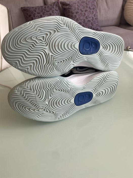 Buty do Koszykowki KD 17 biale