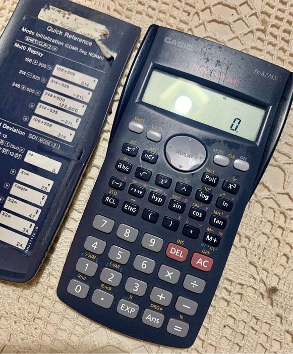 Calculadora Casio fx-82MS